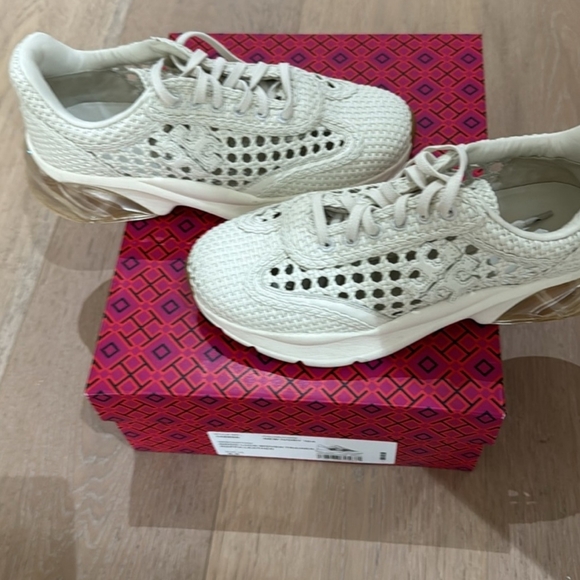 Tory Burch Cream White Sneakers with Woven Design - Picture 3 of 7